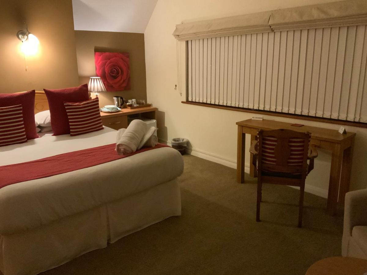 The Bridge Guest House Coltishall Exteriér fotografie